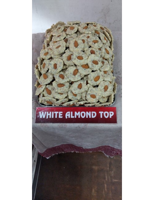 WHITE ALMOND TOP CHOCKLATE